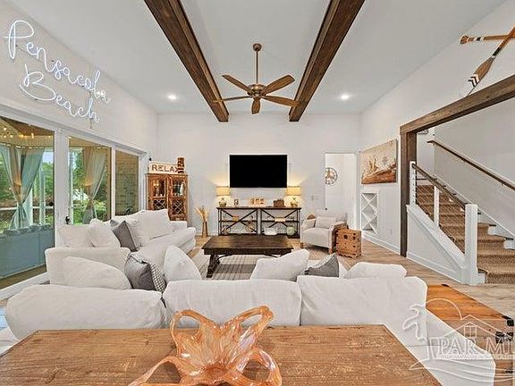 2nd image of 1404 E Shores Blvd