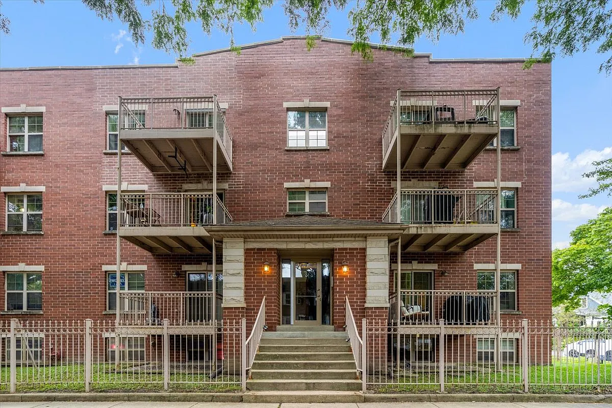 2 bed, $2,150 — Photo 1