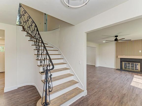 4th image of 22614 S Joseph Ave