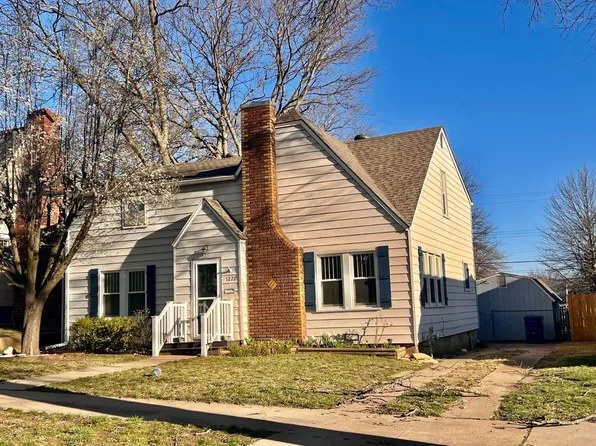 1222 W 3rd St, Coffeyville, KS 67337