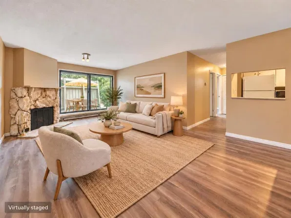 10120 E Brookpark Blvd SW #111, Calgary, AB T2W 3G3