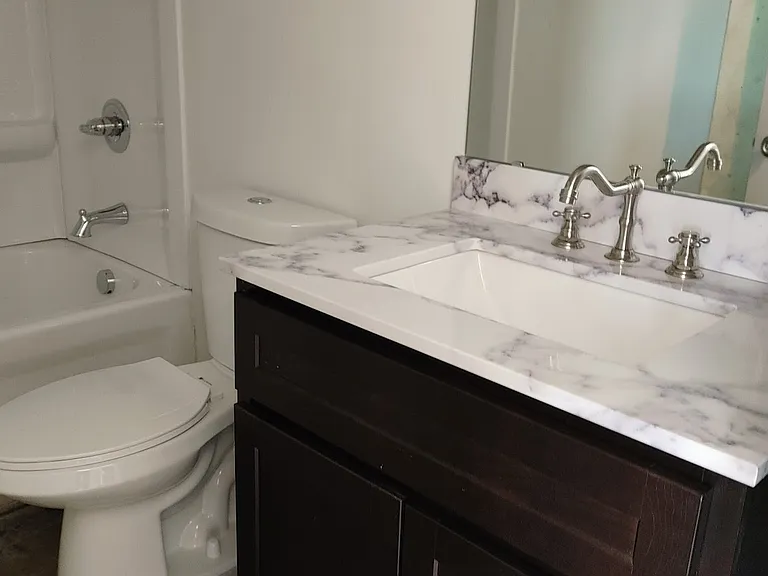 3868 Washington Blvd #5 — Photo 4