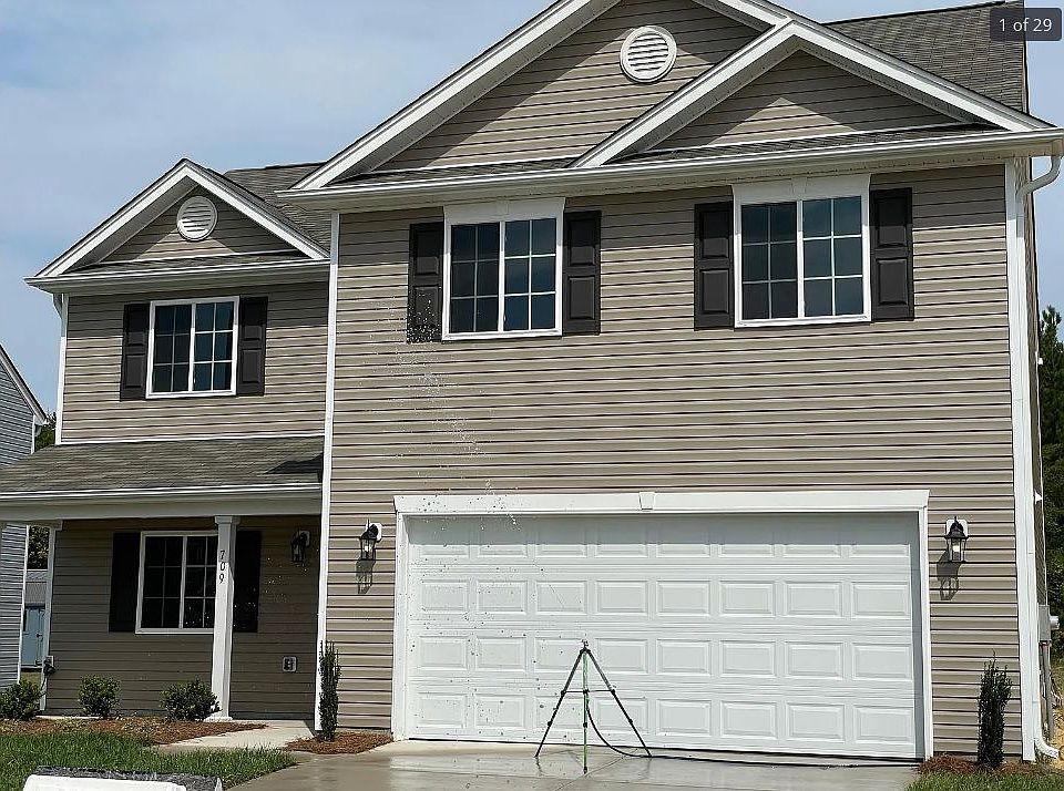 1st image of 709 Torbay Dr