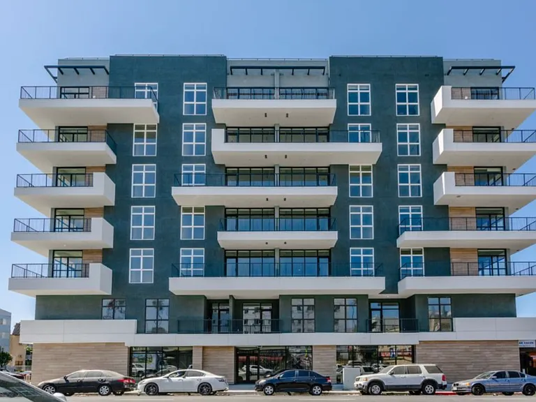 801 1/2 S Berendo St #1 — Photo 13