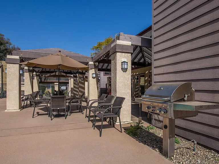 Heritage Park Montclair Senior Apartments — Photo 5