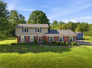 2951 River Glen Dr, Austinburg, OH 44010