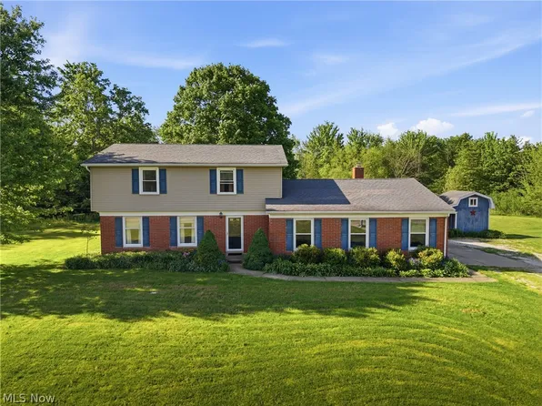 2951 River Glen Dr, Austinburg, OH 44010