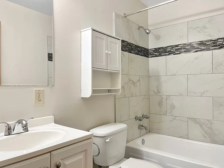 View Pointe Apartments — Photo 47
