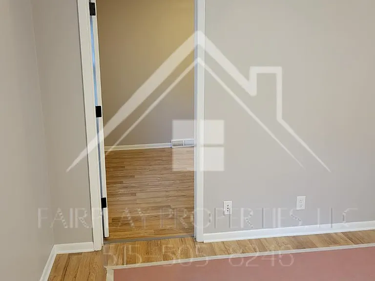 1820 Arlington Ave #2 — Photo 11
