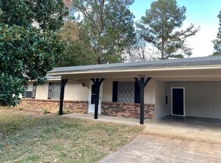 5742 Wildflower Dr, Jackson, MS 39209