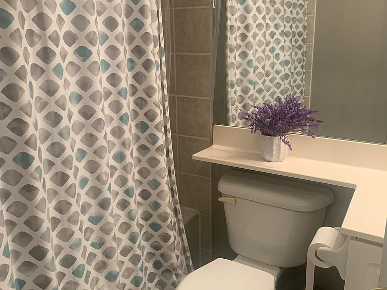 25 Kingsbridge Garden Cir #923 — Photo 9