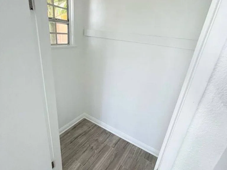 6215 Crenshaw Blvd #0 — Photo 8