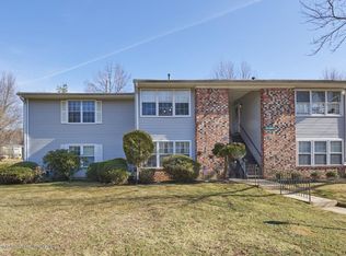 24 Honeysuckle Ln, Red Bank, NJ 07701