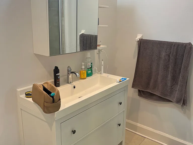 2352 E Main St #3 — Photo 7