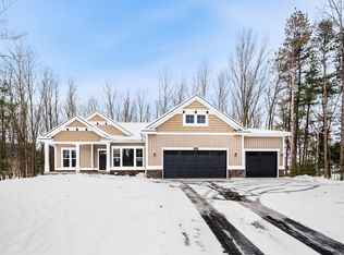 12863 144th Ave, Grand Haven, MI 49417
