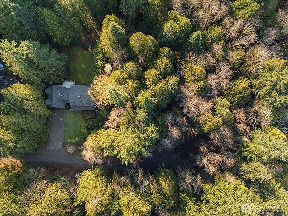 2nd image of 7911 NE Sunnywoods Lane