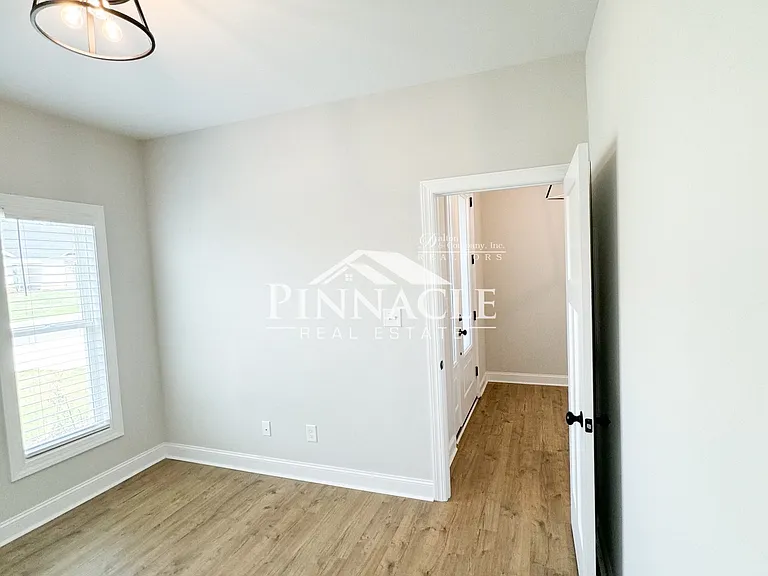 1164 Stoney Ridge Blvd — Photo 6