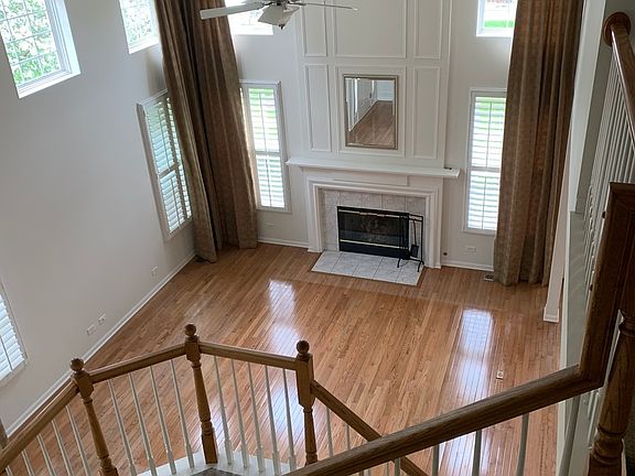 3rd image of 2853 Peachtree Cir