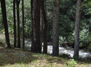 25 Berry Ln, Murphy, NC 28906