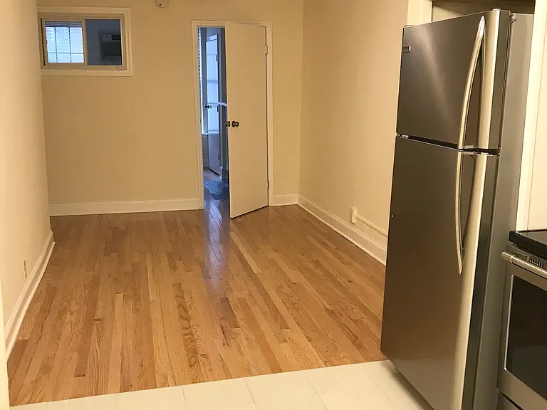 980 2nd Ave #2E — Photo 3