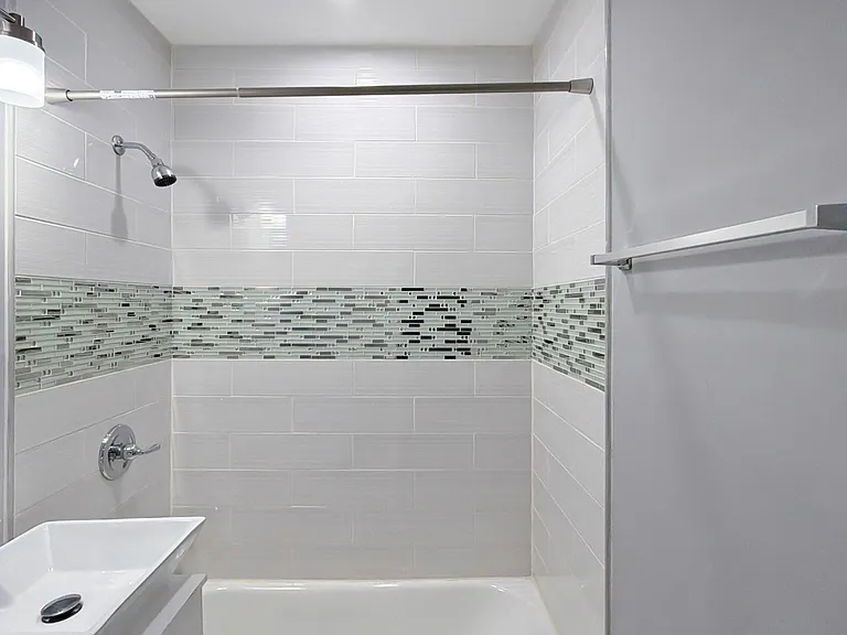2428 Brentwood Ave — Photo 14