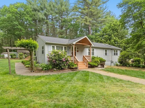 132 Depot St, Westford, MA 01886