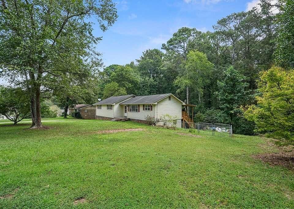 1st image of 527 Rivercrest Dr
