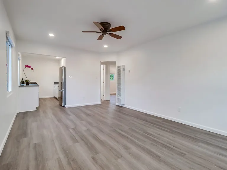 6037 La Jolla Hermosa Ave — Photo 4