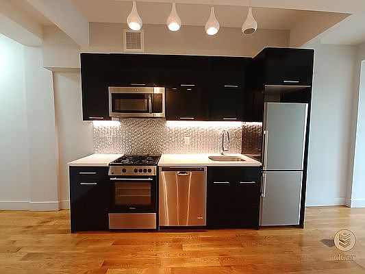 4th image of 880 Dekalb Ave APT 307