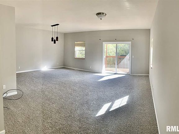 4th image of 866 W Trailcreek Dr