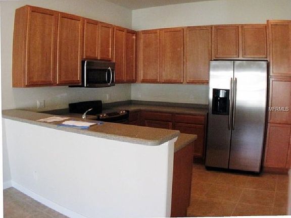 2nd image of 2031 Burgos Dr