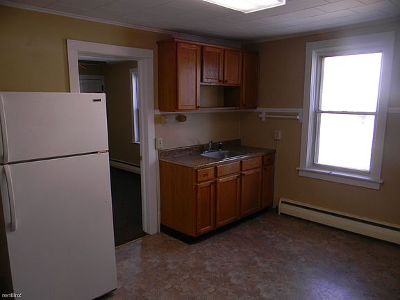 1452 e 6th kitchen apt#2