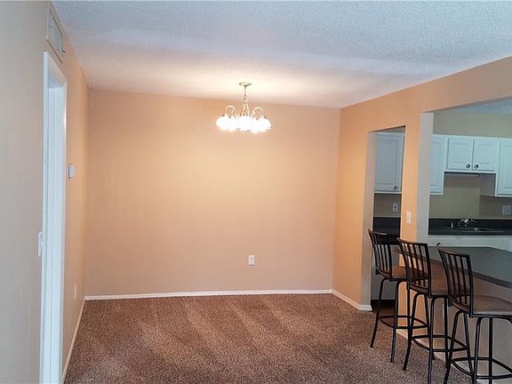4th image of 562 Flemming 204 Way