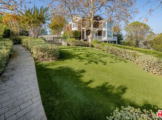 9555 Oak Pass Rd, Beverly Hills, CA 90210