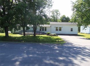 360 Curran Rd, Shortsville, NY 14548