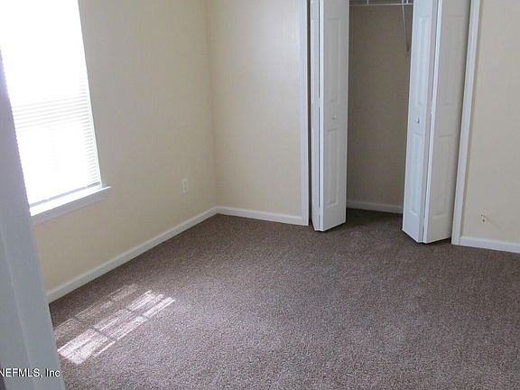 4th image of 922 PROSPECT Street