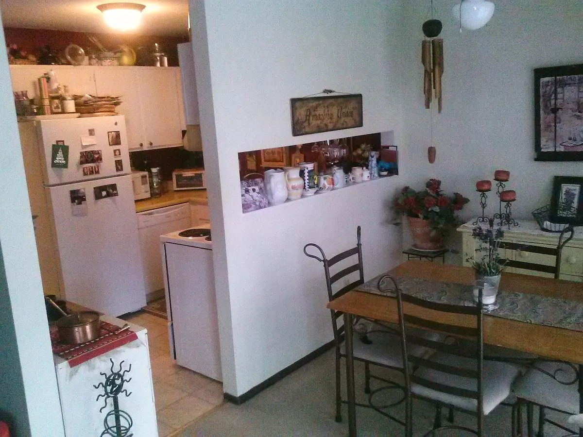 2 bed, 1000 sqft, $2,200 — Photo 4