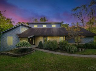 2557 Devils Backbone Rd, Cincinnati, OH 45233
