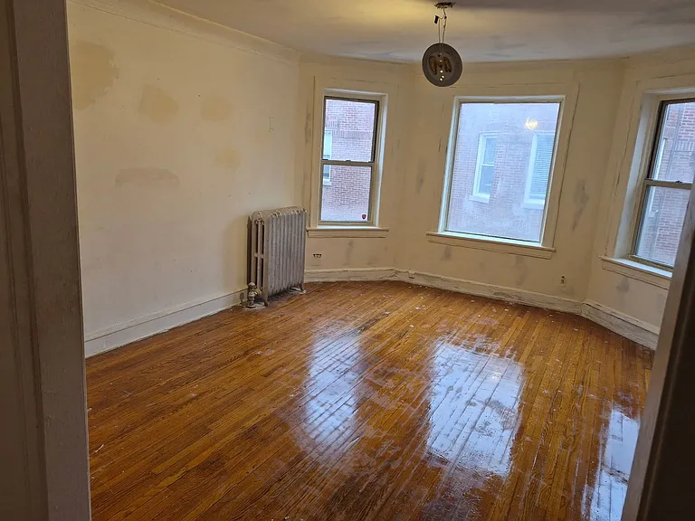 7609 S Coles — Photo 31