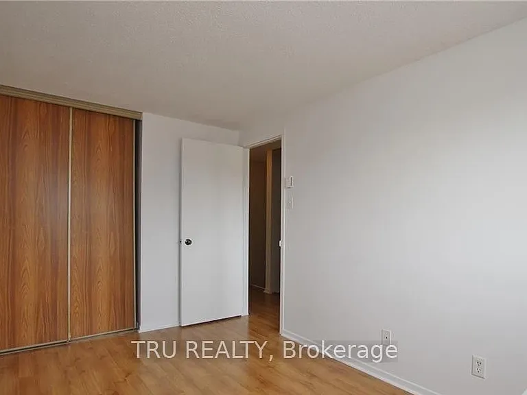 302 Craig Henry Dr #B — Photo 11