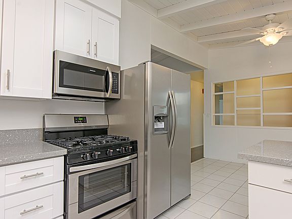 3rd image of 5787 Roanoke St