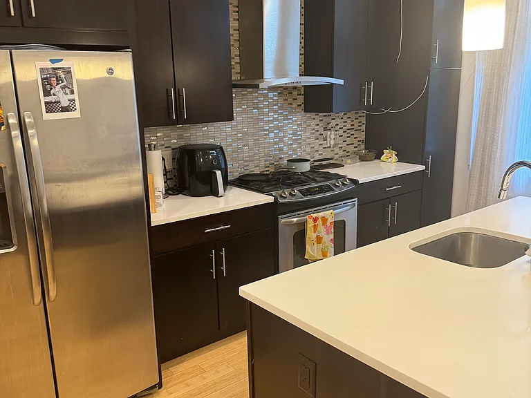 412 N Front St — Photo 20