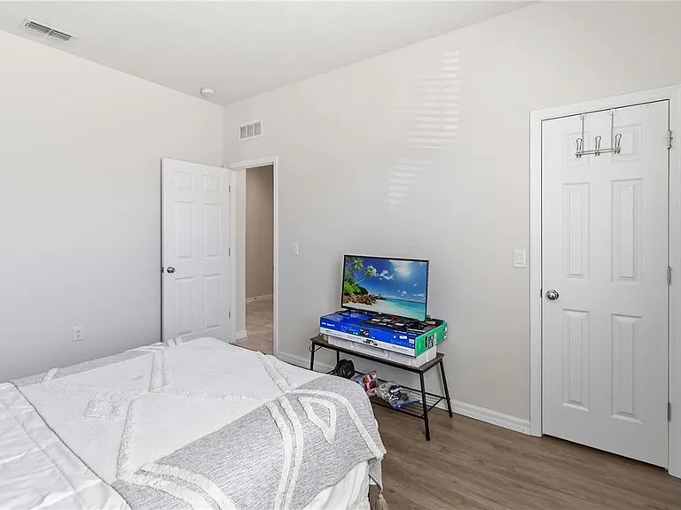17241 Goldcrest Loop — Photo 15