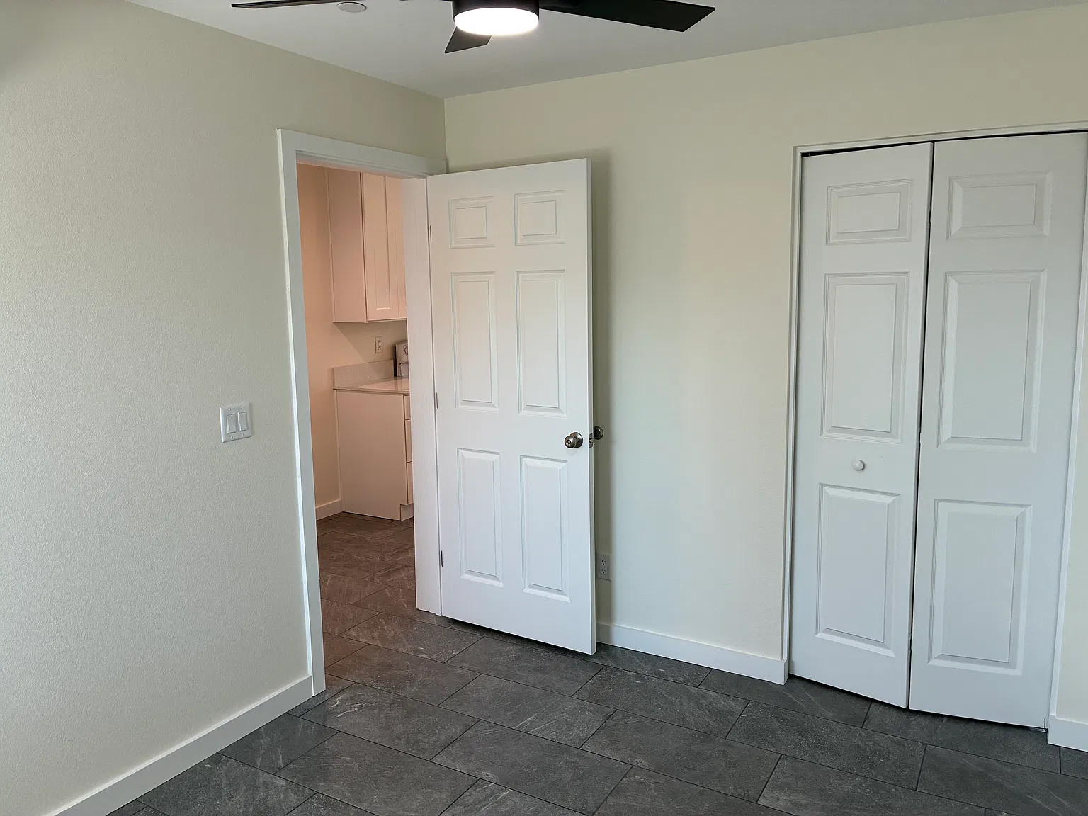 1 bed, 650 sqft, $999 — Photo 3