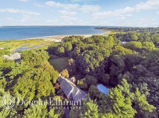 55 Cornwells Beach Rd, Port Washington, NY 11050