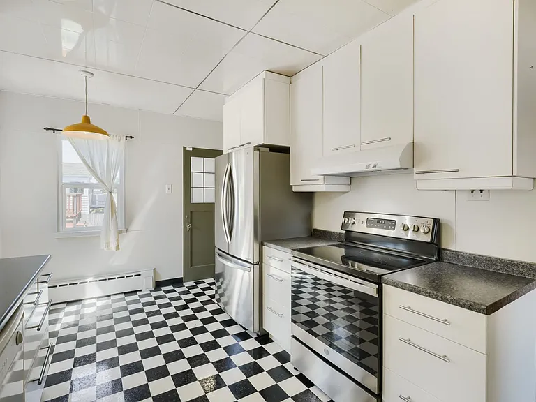 3512 SW Charlestown St — Photo 2