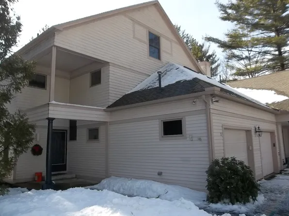 15 Wildwood Cir, Portland, ME 04103