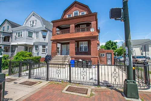 79 Central Ave #1 Photo 1