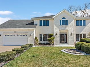 8505 Menard Ave, Burbank, IL 60459