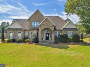 200 Yale Cir, Bonaire, GA 31005